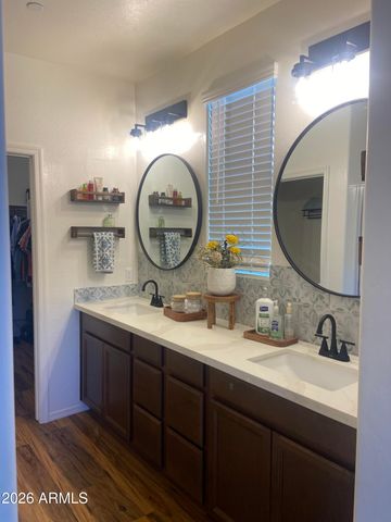 2673 S BALSAM Drive, Gilbert, AZ 85295