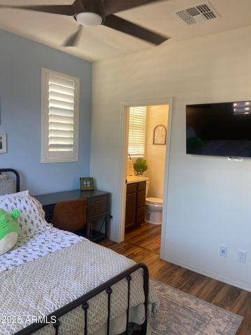 2673 S BALSAM Drive, Gilbert, AZ 85295