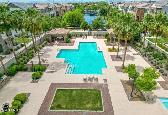 2673 S BALSAM Drive, Gilbert, AZ 85295