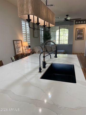 2673 S BALSAM Drive, Gilbert, AZ 85295