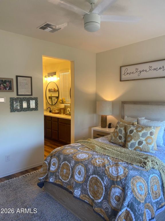 Image 17 of property listing at 2673 S BALSAM Drive, Gilbert, AZ 85295