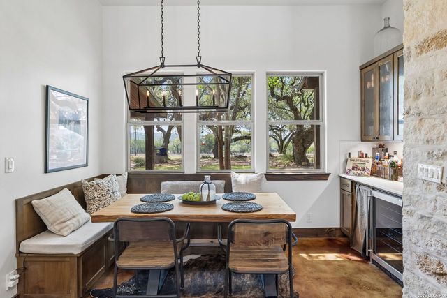 555 PRADO XING, Boerne, TX 78006