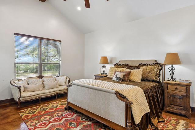 555 PRADO XING, Boerne, TX 78006