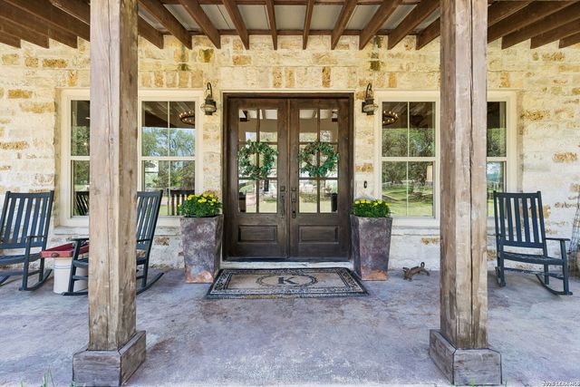 555 PRADO XING, Boerne, TX 78006