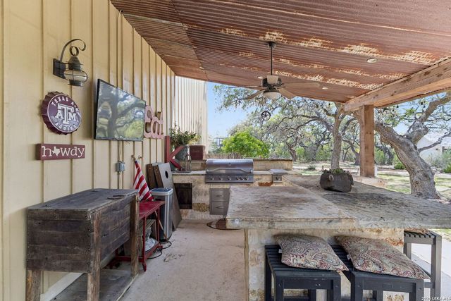 555 PRADO XING, Boerne, TX 78006