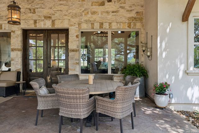 555 PRADO XING, Boerne, TX 78006