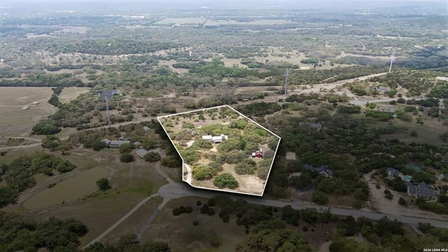 555 PRADO XING, Boerne, TX 78006