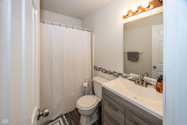 1412 Daleville Avenue, Anderson, IN 46012