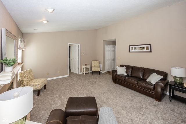 1412 Daleville Avenue, Anderson, IN 46012