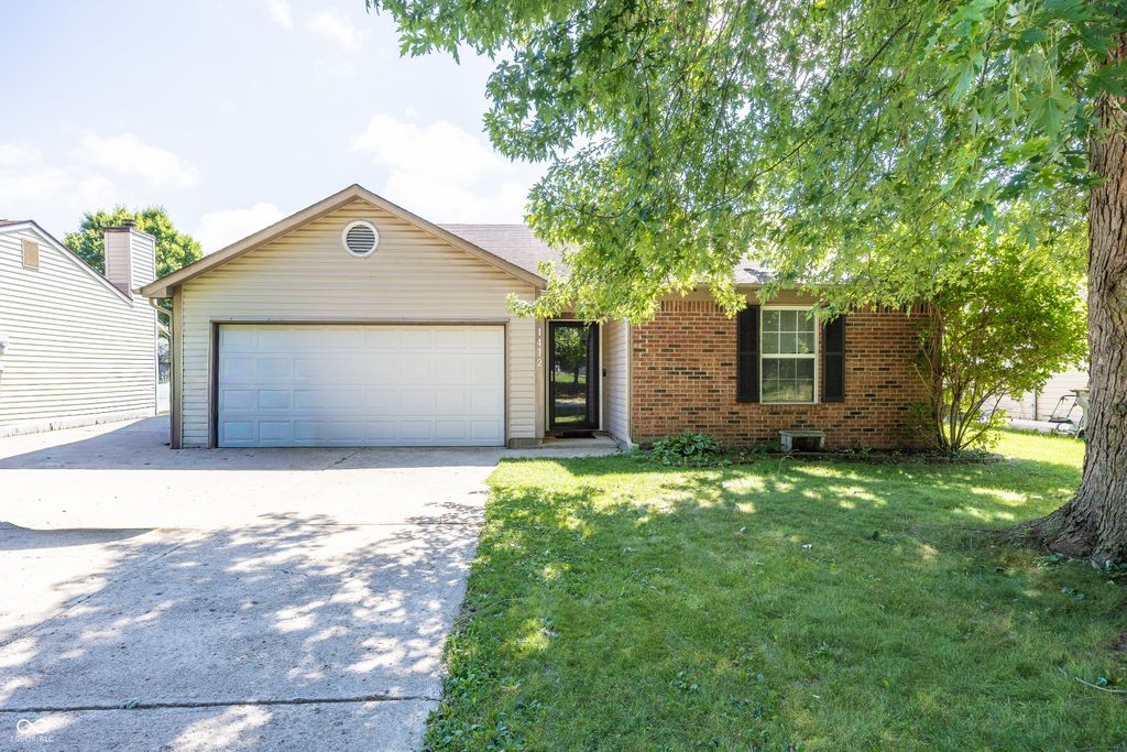 1412 Daleville Avenue, Anderson, IN 46012