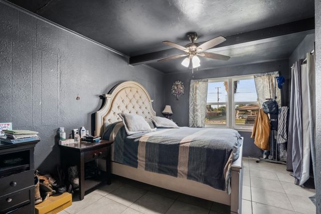 717 W Kern Avenue, Tulare, CA 93274