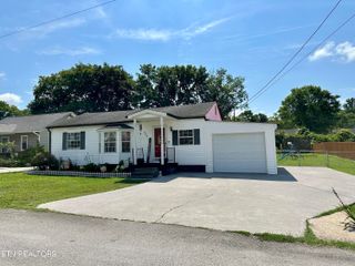 505 Cherokee Ave, Clinton, TN 37716