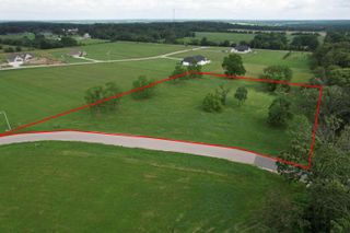 2543 East Theran Avenue, Springfield, MO 65803