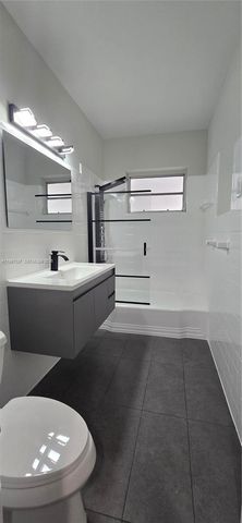 75 SW 32nd Ct Rd, Miami, FL 33135