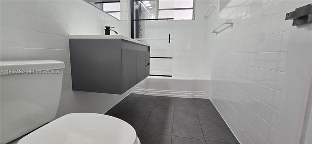 75 SW 32nd Ct Rd, Miami, FL 33135