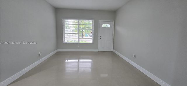 75 SW 32nd Ct Rd, Miami, FL 33135