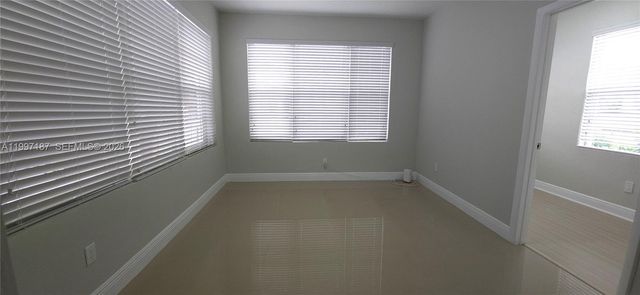 75 SW 32nd Ct Rd, Miami, FL 33135