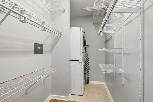 807 18th Ave S Apt 314, Nashville, TN 37203