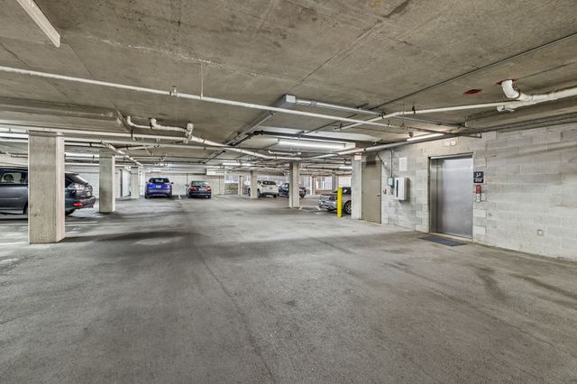 807 18th Ave S Apt 314, Nashville, TN 37203