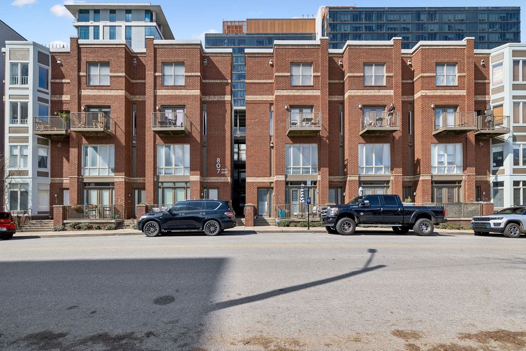 807 18th Ave S Apt 314, Nashville, TN 37203