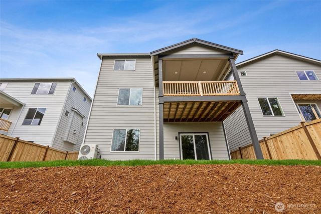 2055 NE Norseman Way, Poulsbo, WA 98370