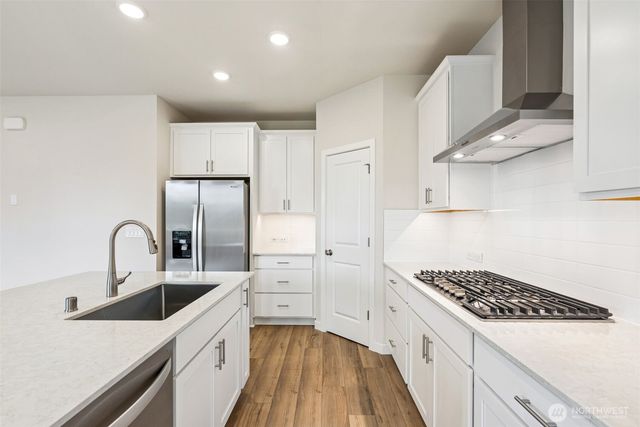 2055 NE Norseman Way, Poulsbo, WA 98370