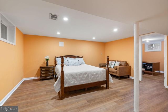 4009 ROBERTS RD, Fairfax, VA 22032