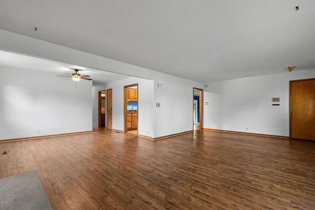 195 Countryside Drive, Enon Vlg, OH 45323