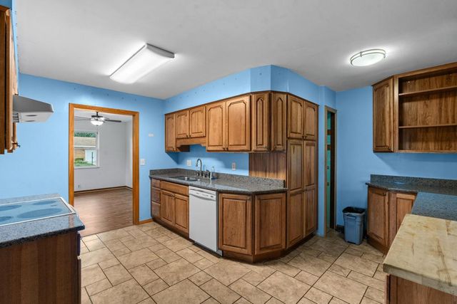 195 Countryside Drive, Enon Vlg, OH 45323