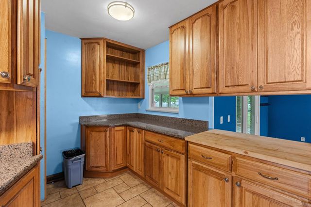 195 Countryside Drive, Enon Vlg, OH 45323