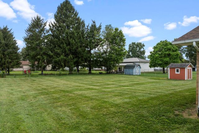 195 Countryside Drive, Enon Vlg, OH 45323