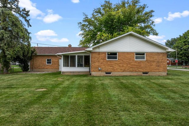 195 Countryside Drive, Enon Vlg, OH 45323