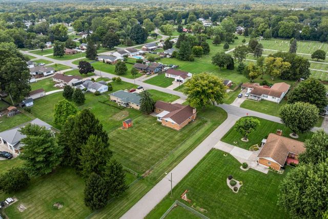 195 Countryside Drive, Enon Vlg, OH 45323