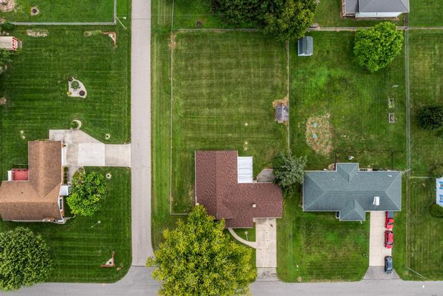 195 Countryside Drive, Enon Vlg, OH 45323