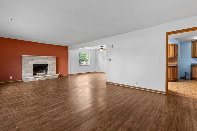195 Countryside Drive, Enon Vlg, OH 45323