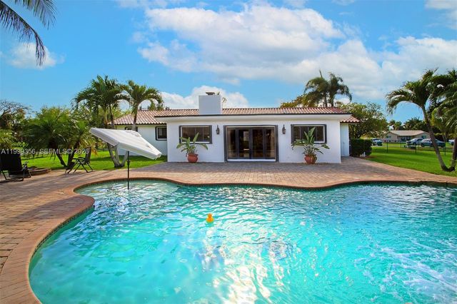 5520 SW 163rd Ave, Southwest Ranches, FL 33331