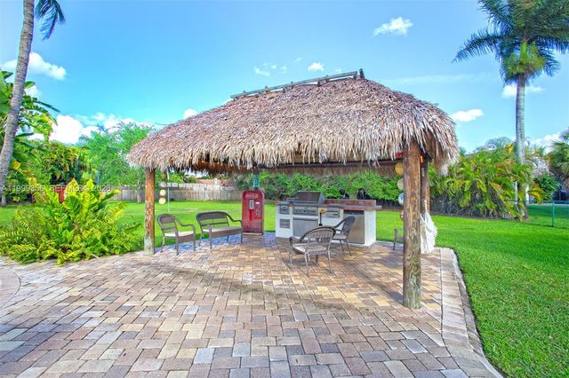 5520 SW 163rd Ave, Southwest Ranches, FL 33331