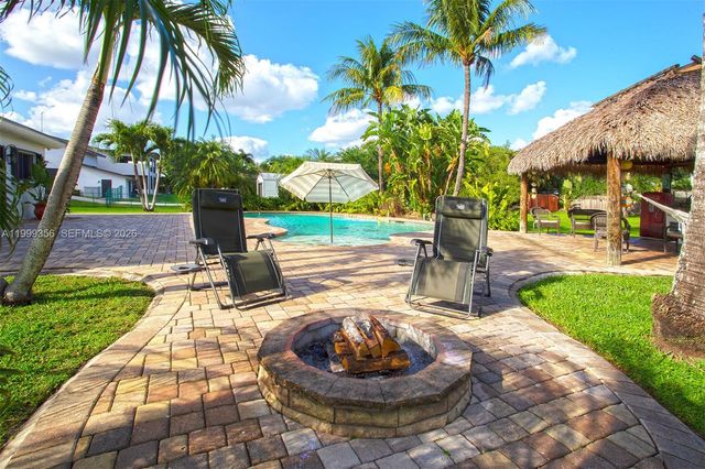 5520 SW 163rd Ave, Southwest Ranches, FL 33331