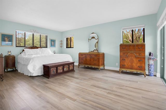 5520 SW 163rd Ave, Southwest Ranches, FL 33331