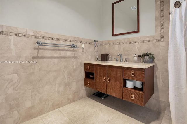 5520 SW 163rd Ave, Southwest Ranches, FL 33331