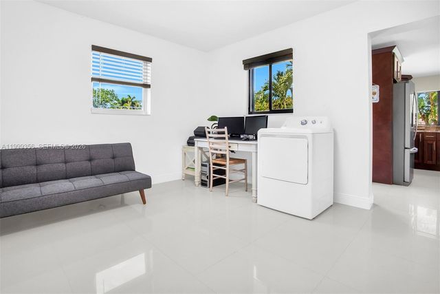 5520 SW 163rd Ave, Southwest Ranches, FL 33331