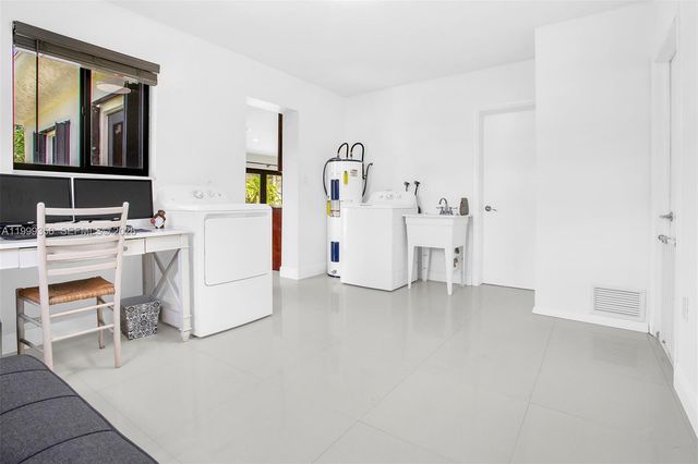 5520 SW 163rd Ave, Southwest Ranches, FL 33331