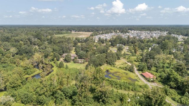 13086 Triple B Rd, Greenwell Springs, LA 70739