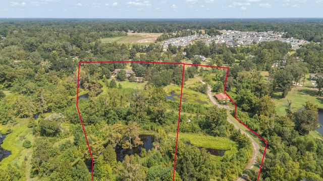 13086 Triple B Rd, Greenwell Springs, LA 70739