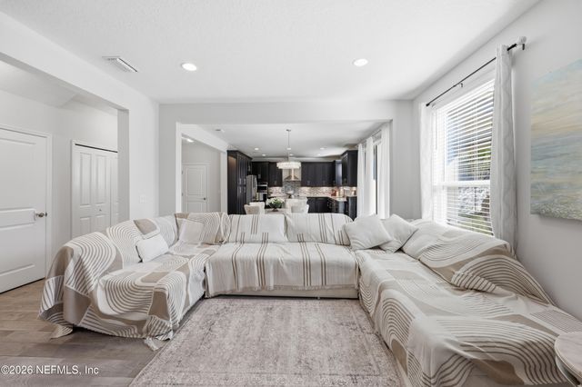 6946 AZALEA GROVE Drive, Jacksonville, FL 32258