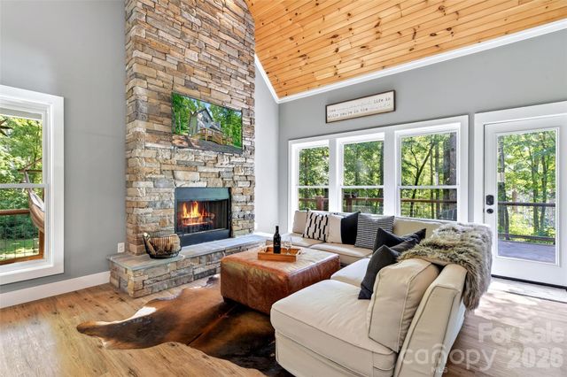 43 Clinchfield Gap Road, Marion, NC 28752
