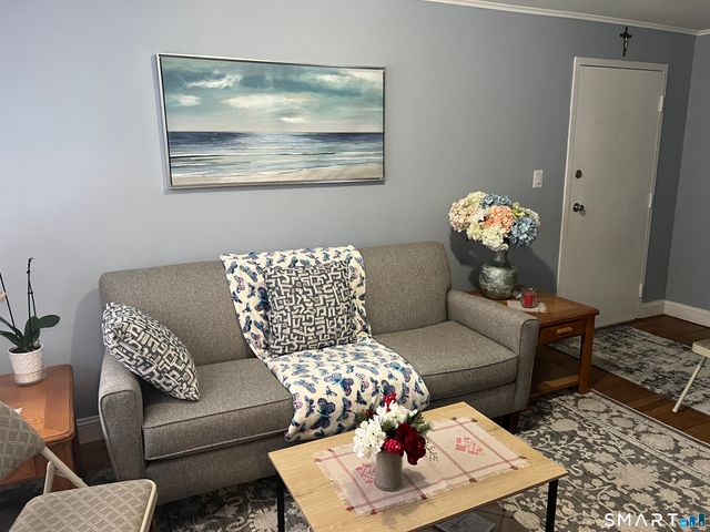 128 Canaan Ct Bld 82 Court 18, Stratford, CT 06614