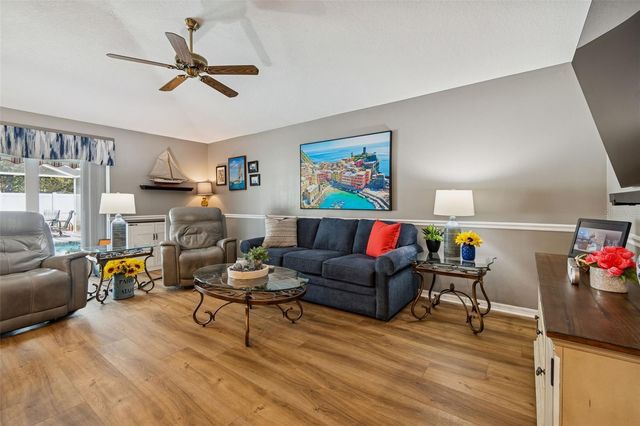 3301 BLACK GUM COURT, Tampa, FL 33618