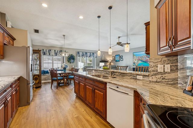 3301 BLACK GUM COURT, Tampa, FL 33618