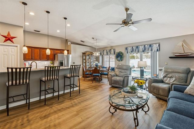 3301 BLACK GUM COURT, Tampa, FL 33618